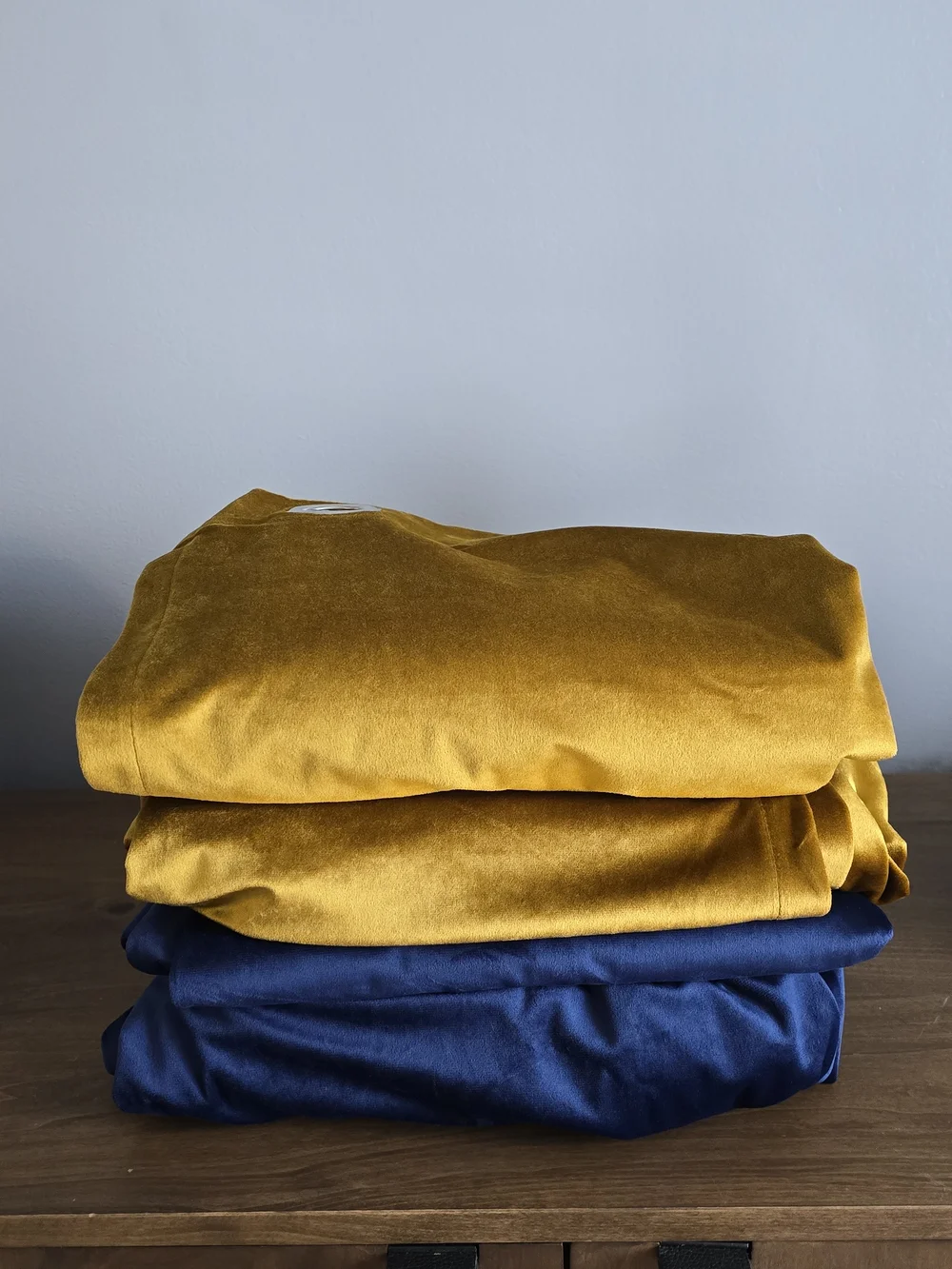 6 Velvet Curtain Panels – Golden Yellow & Navy – 90